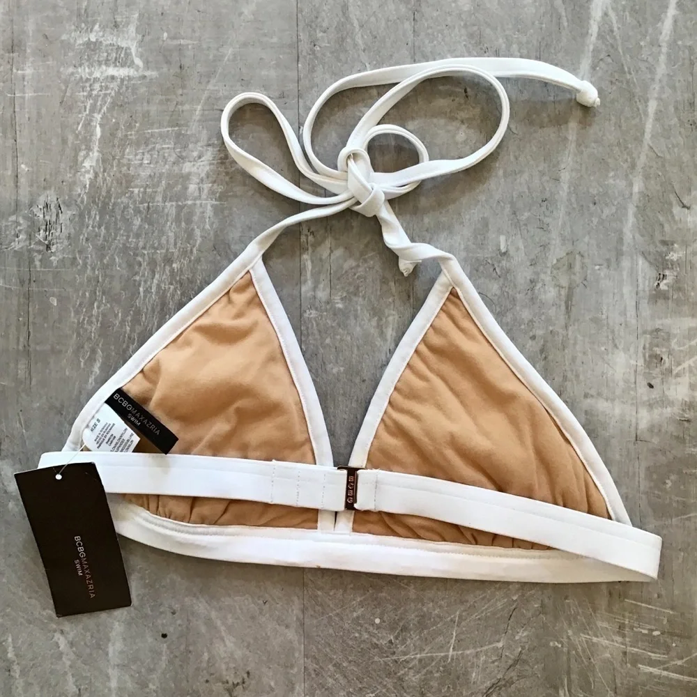💕BCBGMAXAZRIA💕 White Ruffle Triangle Bikini Top